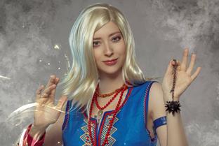 Чародейская сила: модель показала косплей Кейры Мец из игры «Ведьмак 3: Дикая Охота»