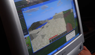 Minecraft запустили на ПК с 8 МБ видеопамяти и показали получившийся геймплей