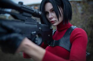 Роковая шпионка: косплеерша воплотила образ Ады Вонг из ремейка Resident Evil 4