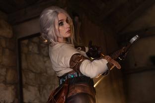 Лихая ведьмачка: косплеерша превратилась в Цири из игры The Witcher 3: Wild Hunt