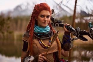Спасительница Меридиана: косплеер предстала в образе Элой из игры Horizon Zero Dawn