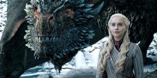«Эпоха престолов»: HBO представила ностальгический ролик к 15-летию «Игры престолов»