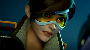 Создатель Overwatch опроверг обвинения в уменьшении попы Трейсер 10 лет назад