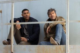 Кому стоит смотреть сериал «Фонари»: разбираем новый детектив о супергероях