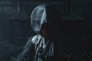Cosplayer embodies Shiromuku from Silent Hill f: the personification of suppressed despair and fear