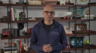 Проблемы Xbox ударили по зарплате главы Microsoft