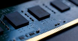 Computers are rapidly becoming more expensive, sales are plummeting: the PC market faces a new blow