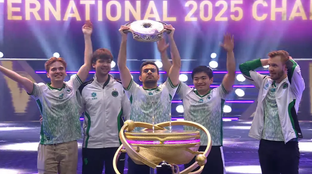 Россиянин в составе команды Team Falcons стал чемпионом турнира The International 2025 по Dota 2