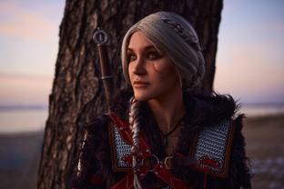 Путь ведьмачки: косплеерша превратилась в Цири из игры The Witcher 4