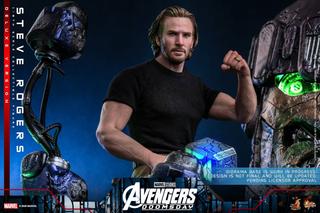 Права на изображения принадлежат Marvel и Hot Toys