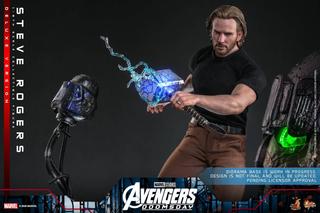 Права на изображения принадлежат Marvel и Hot Toys
