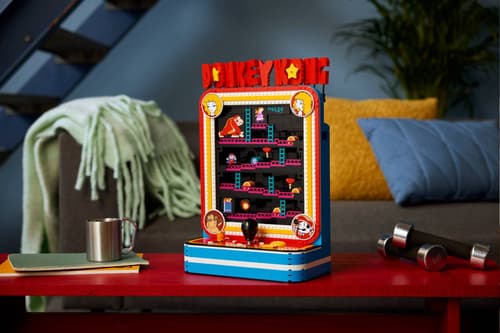 Права на изображения принадлежат Nintendo и LEGO Group