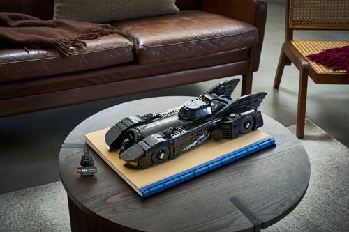Image rights belong to Warner Bros. Entertainment, DC Comics, and LEGO Group