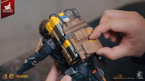 Images courtesy of Kojima Productions and Hot Toys