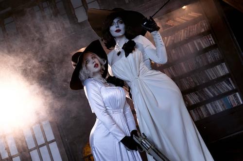 Cosplayers: Svizee | Anastasia, Accola | Kristina Accola