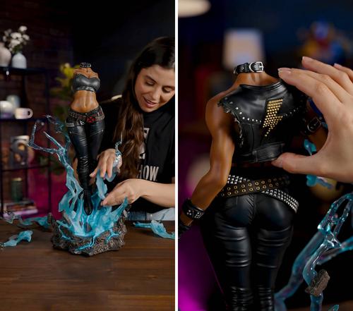 Права на изображения принадлежат Sideshow Collectibles и Marvel