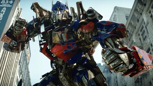 Steven Spielberg Takes New "Transformers" Under Personal Control - And That's Not All the Surprises