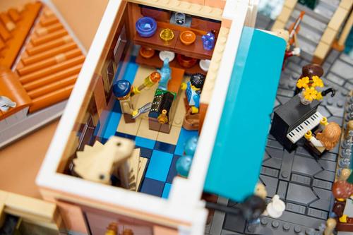 Image rights belong to LEGO Group