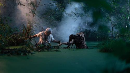 Battle between Geralt and the Water Hag