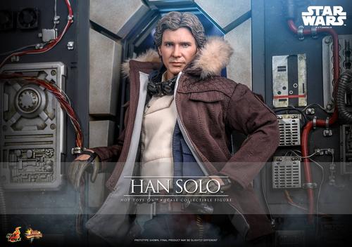 Images are copyrighted by Lucasfilm and Hot Toys