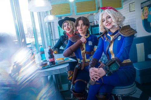 Photographer: Marten. Cosplayers: Erika Solovey, Lita Lina, and Bella Valieva