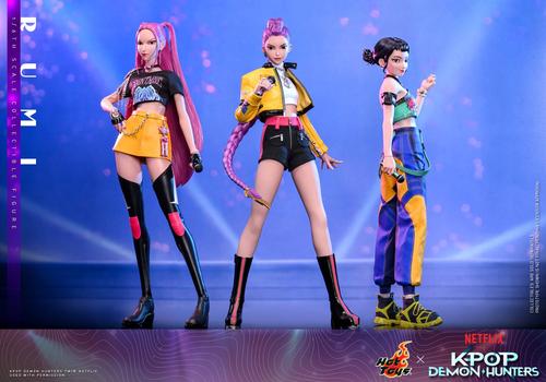 Image rights belong to Netflix and Hot Toys