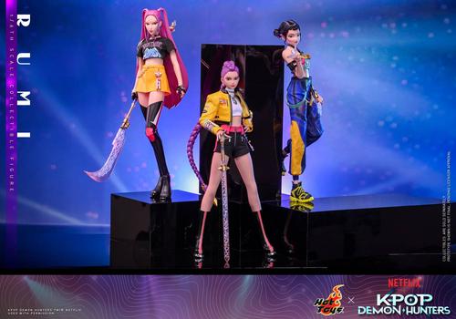 Image rights belong to Netflix and Hot Toys