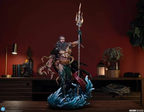 Права на изображения принадлежат Warner Bros. Entertainment Inc., DC Comics и Sideshow Collectibles