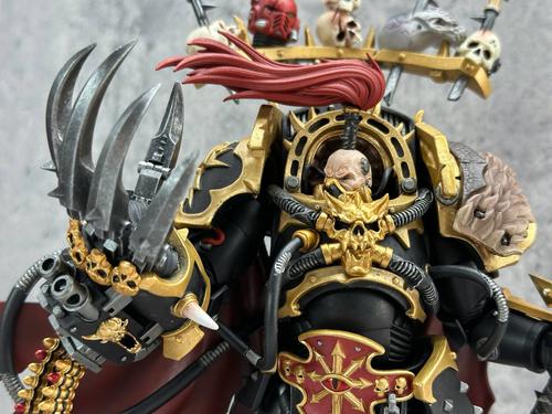 Images are copyrighted by Games Workshop and JoyToy