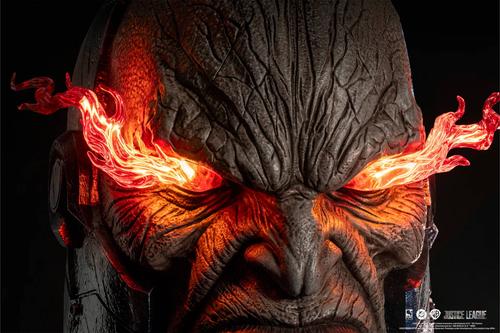 Los derechos de las imágenes pertenecen a DC Comics, PureArts y Warner Bros. Entertainment