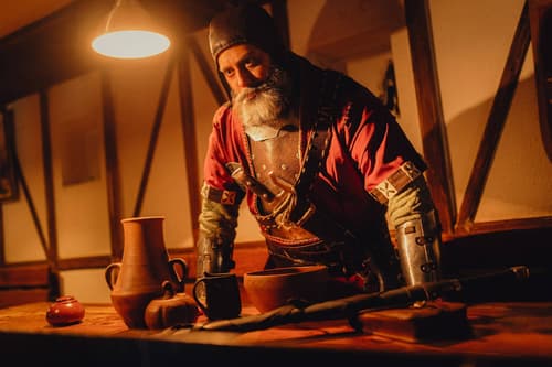 

Фотограф: Юлия Айлен. Косплеер: Винсент Винтермьют

