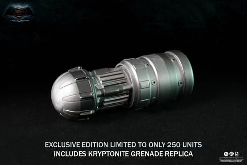 Права на изображения принадлежат DC Comics, Warner Bros Entertainement Inc. и PureArts