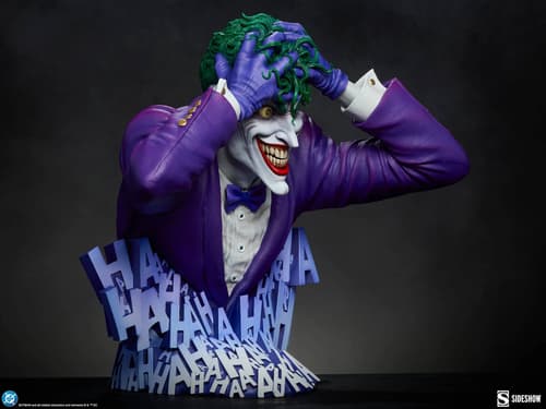 Image rights belong to DC, Warner Bros. Entertainment Inc., and Sideshow Collectibles