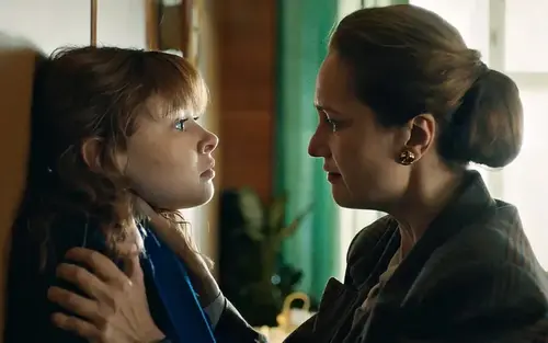 Кадр из сериала «Радар»
