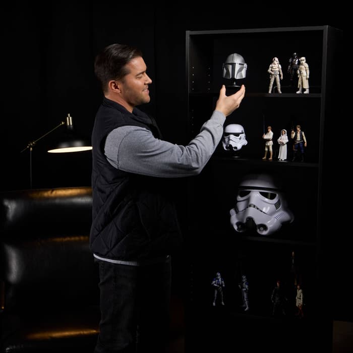 Image rights belong to Hasbro, Lucasfilm and Disney