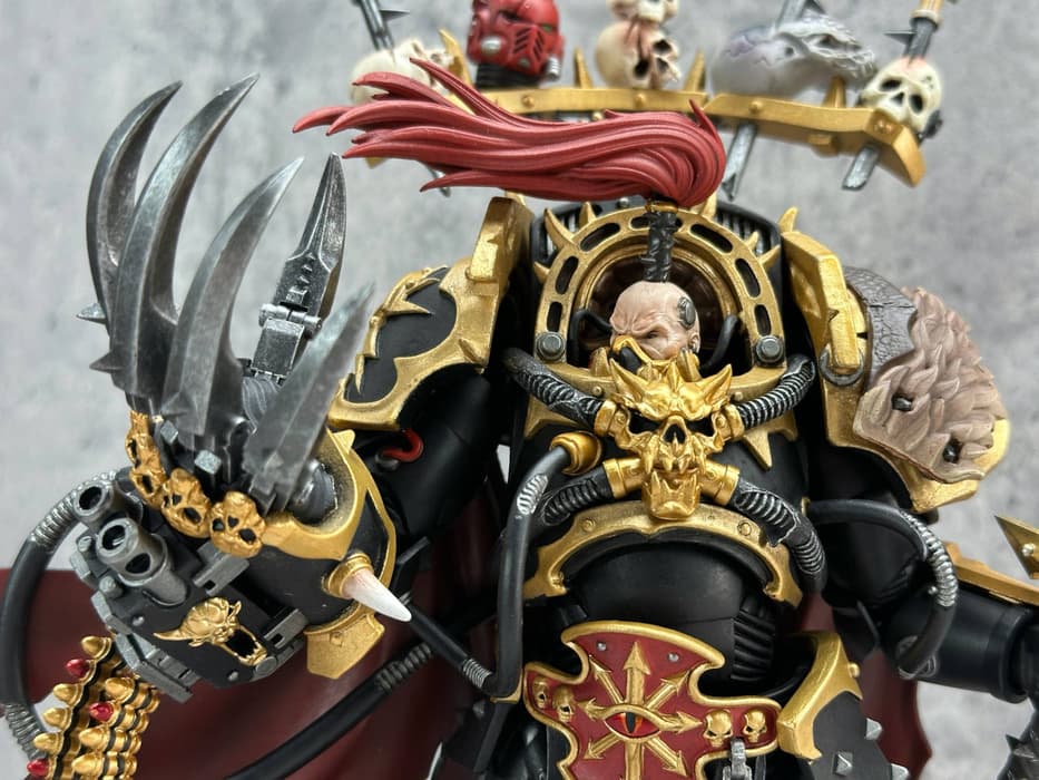 Images are copyrighted by Games Workshop and JoyToy