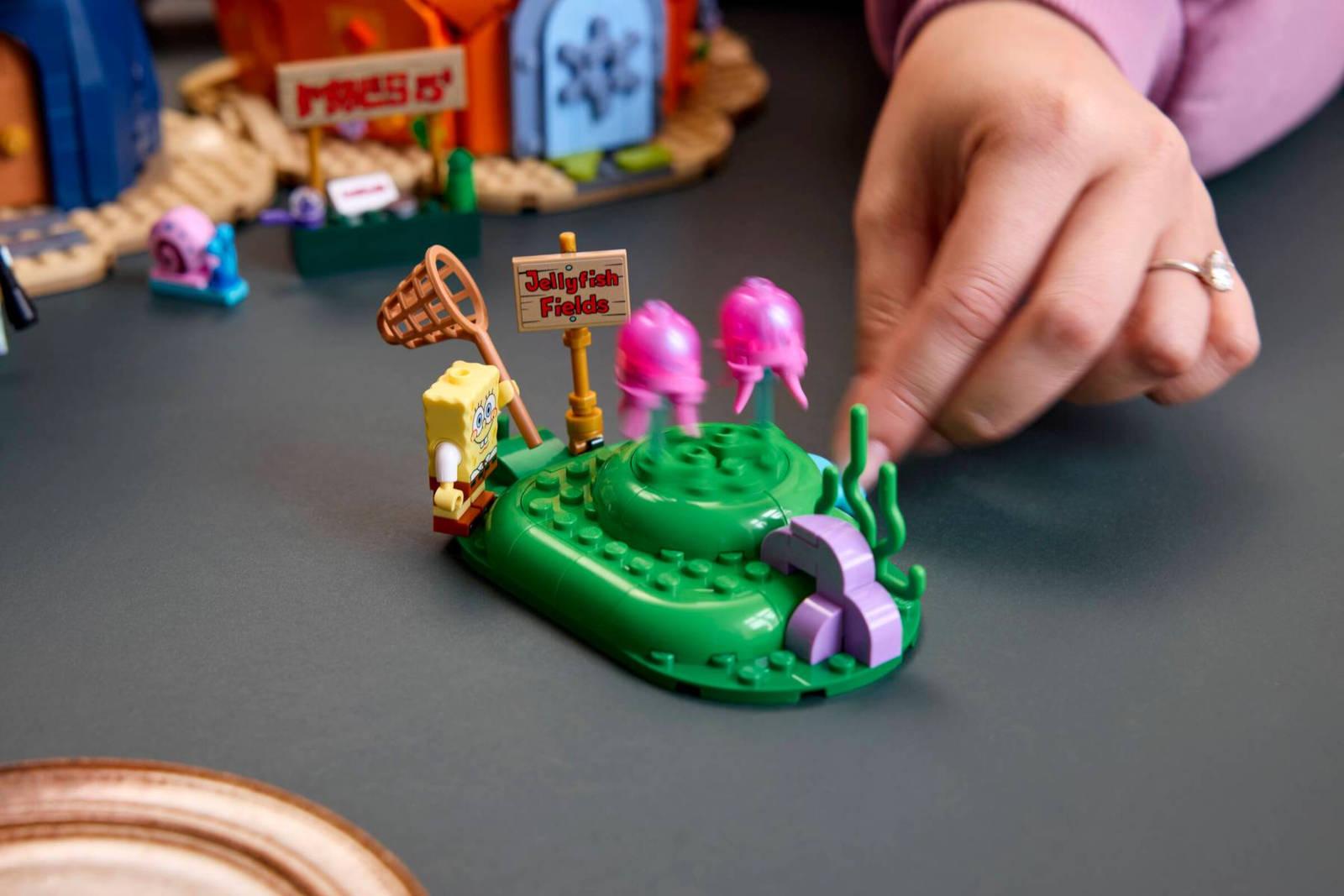 Права на изображения принадлежат Nickelodeon и LEGO Group